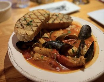 Za's Lakefront, Cioppino
